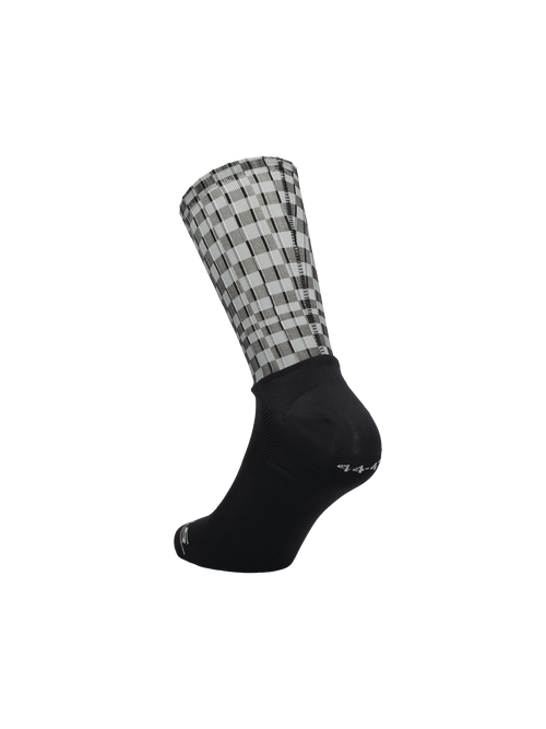 Q36.5 車襪Aero Socks Check Grey 黑白格